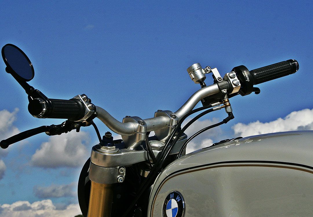 BMW R100