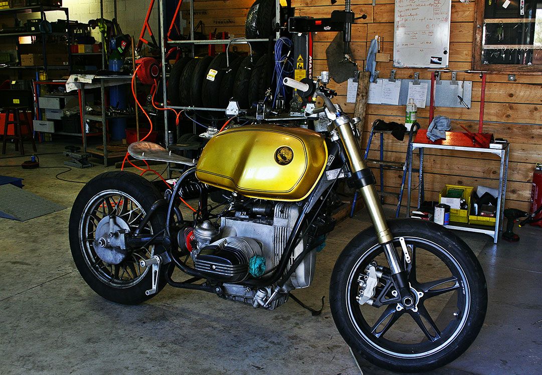 BMW R100