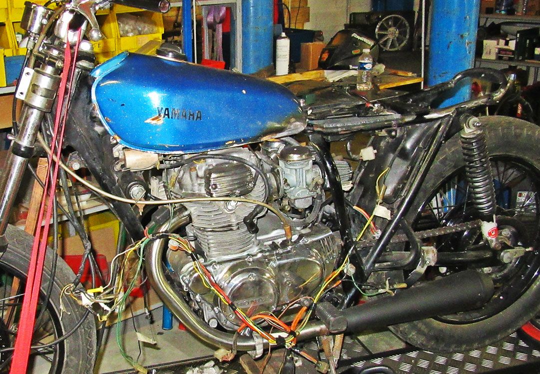 HONDA CB 360