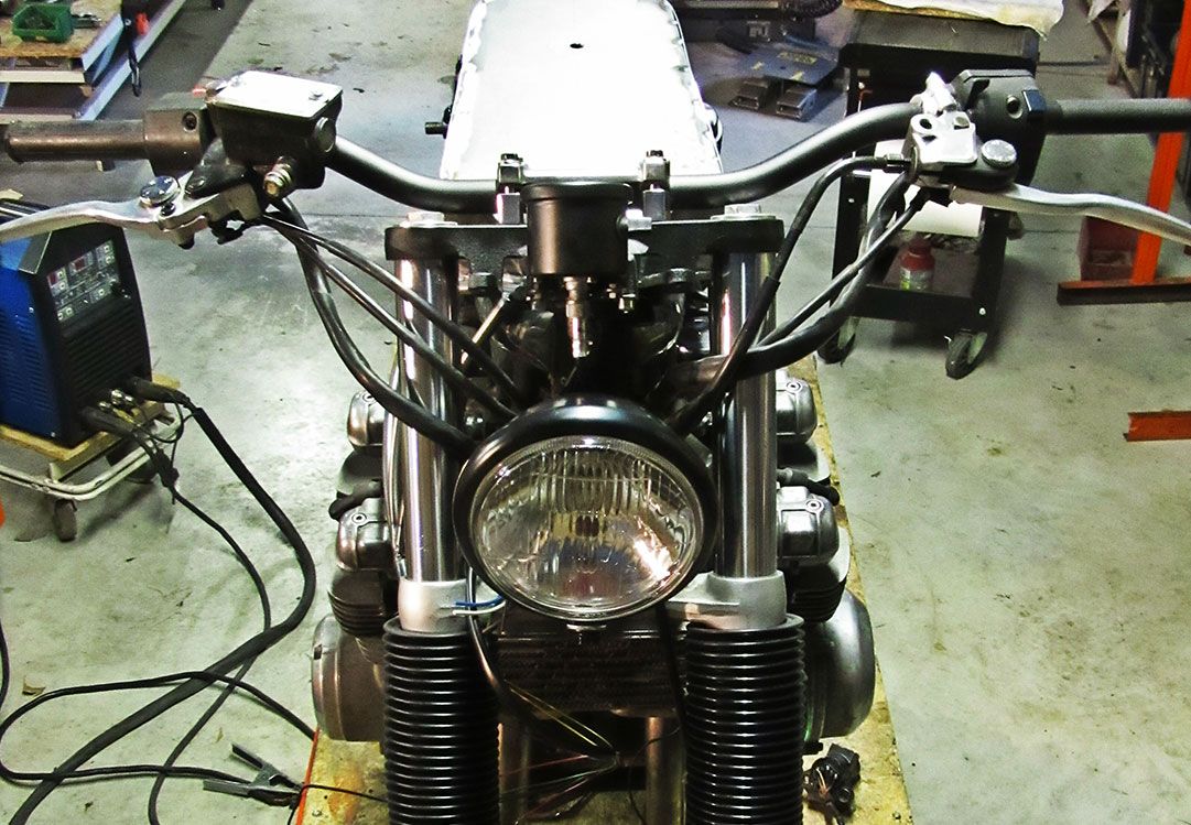 KAWASAKI 750 ZEPHYR MAD MAX