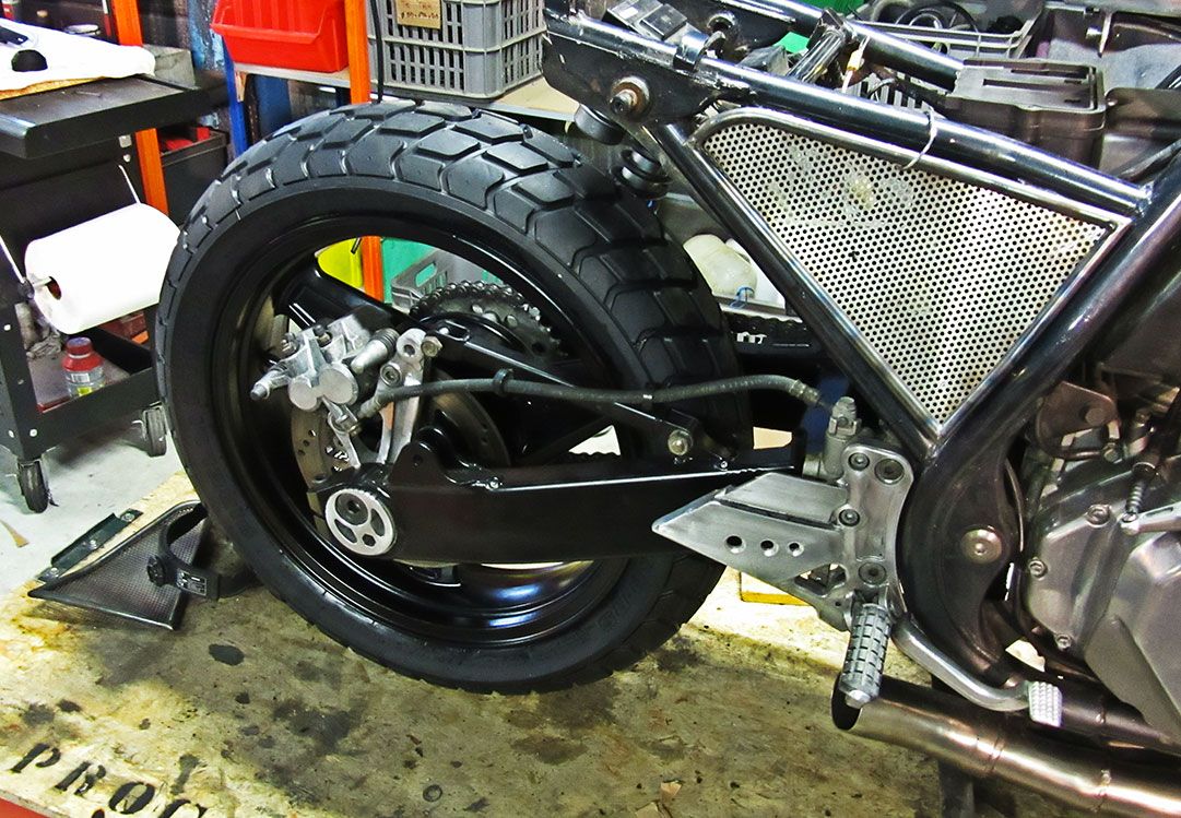 KAWASAKI 750 ZEPHYR MAD MAX