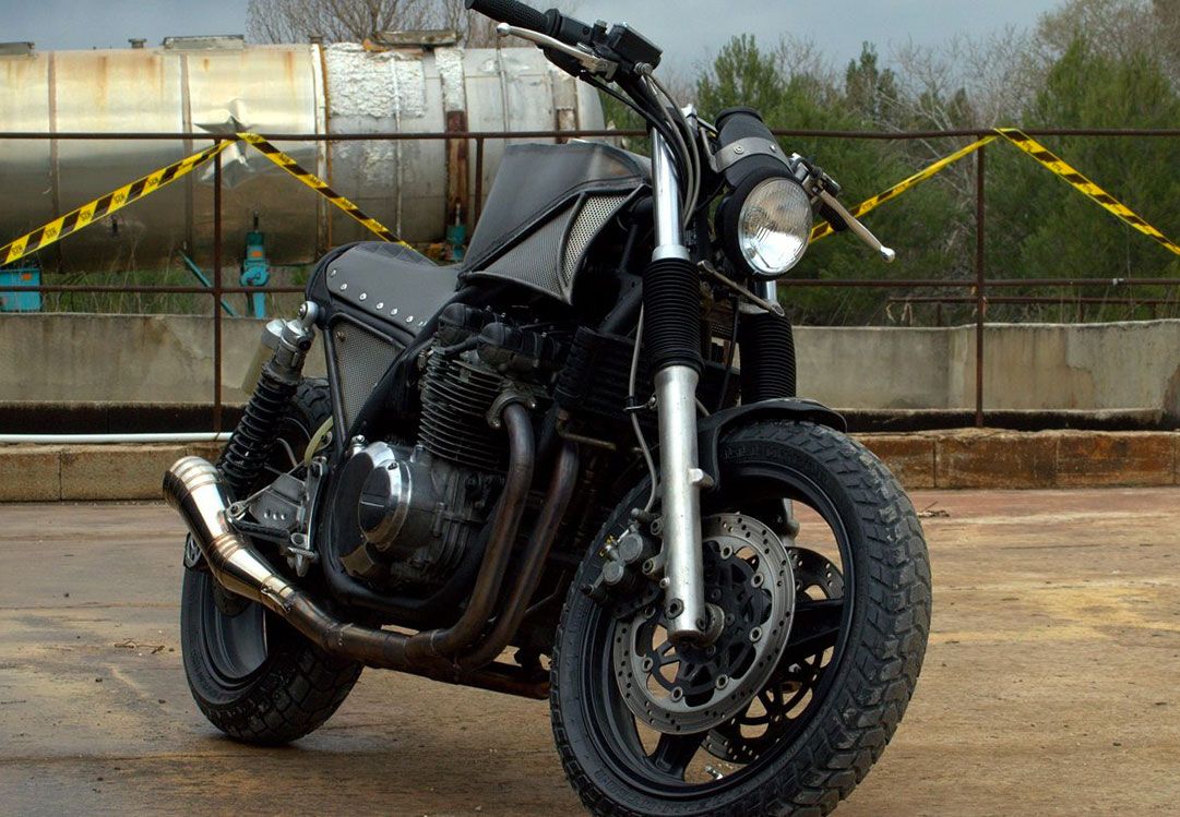 KAWASAKI 750 ZEPHYR MAD MAX